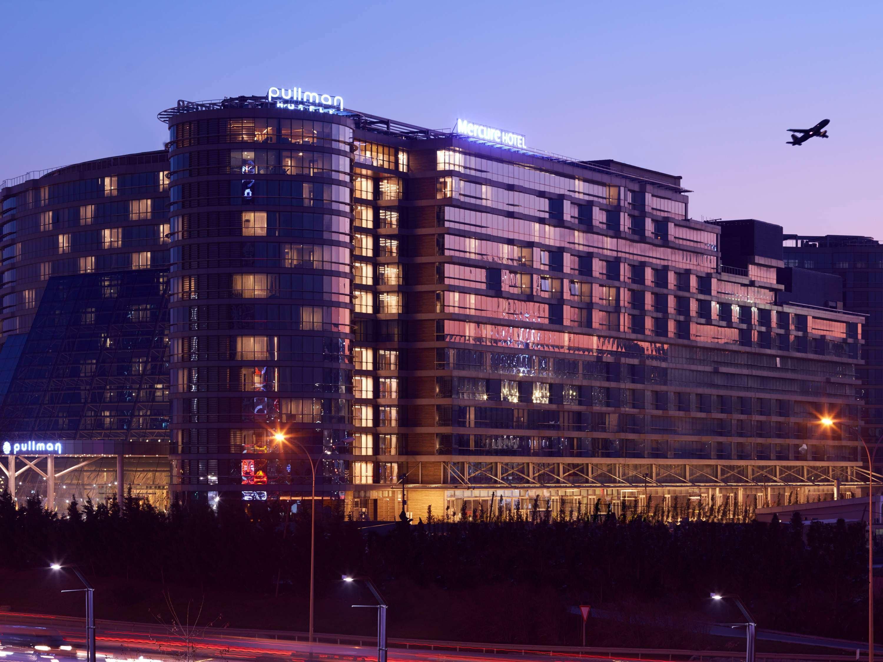 Mercure Istanbul West Hotel&Convention Center Exterior foto