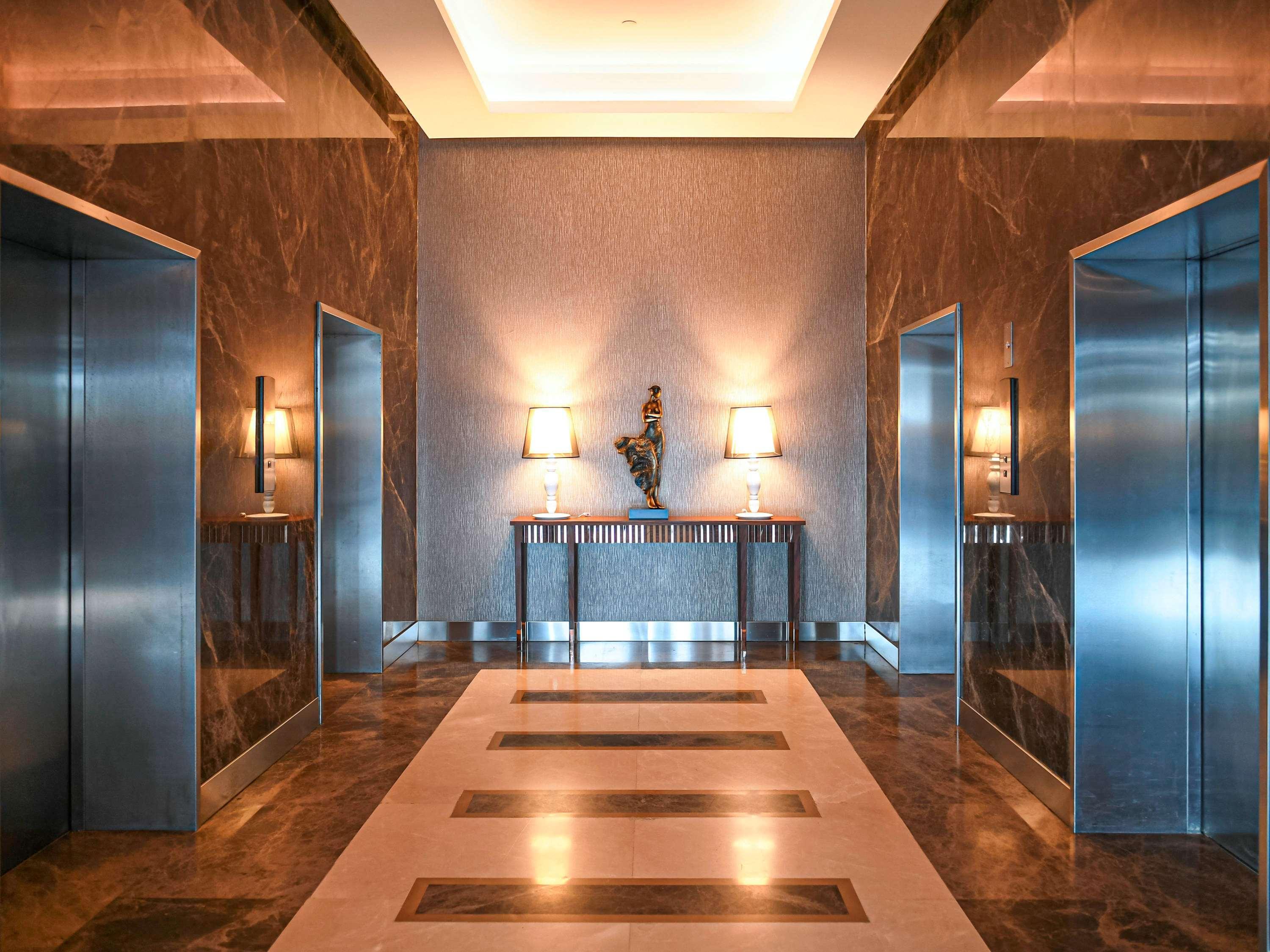 Mercure Istanbul West Hotel&Convention Center Exterior foto